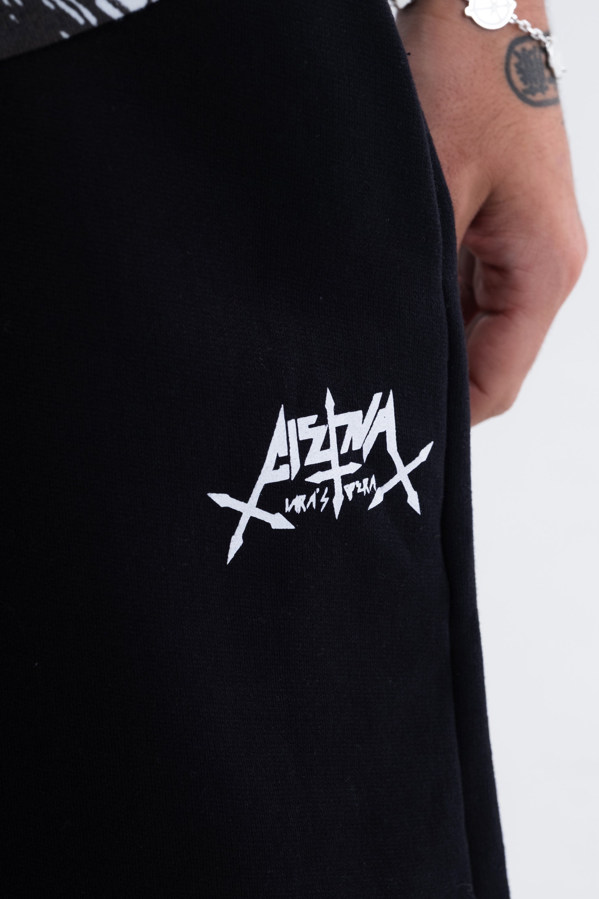 Iara’s Opera Sweat Shorts da CIENA - imagem 3