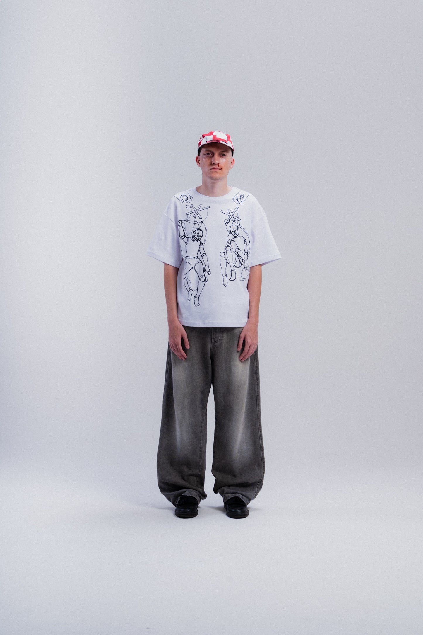 Marionetes Cienuda Heavy Tee da CIENA - camiseta, foto no corpo