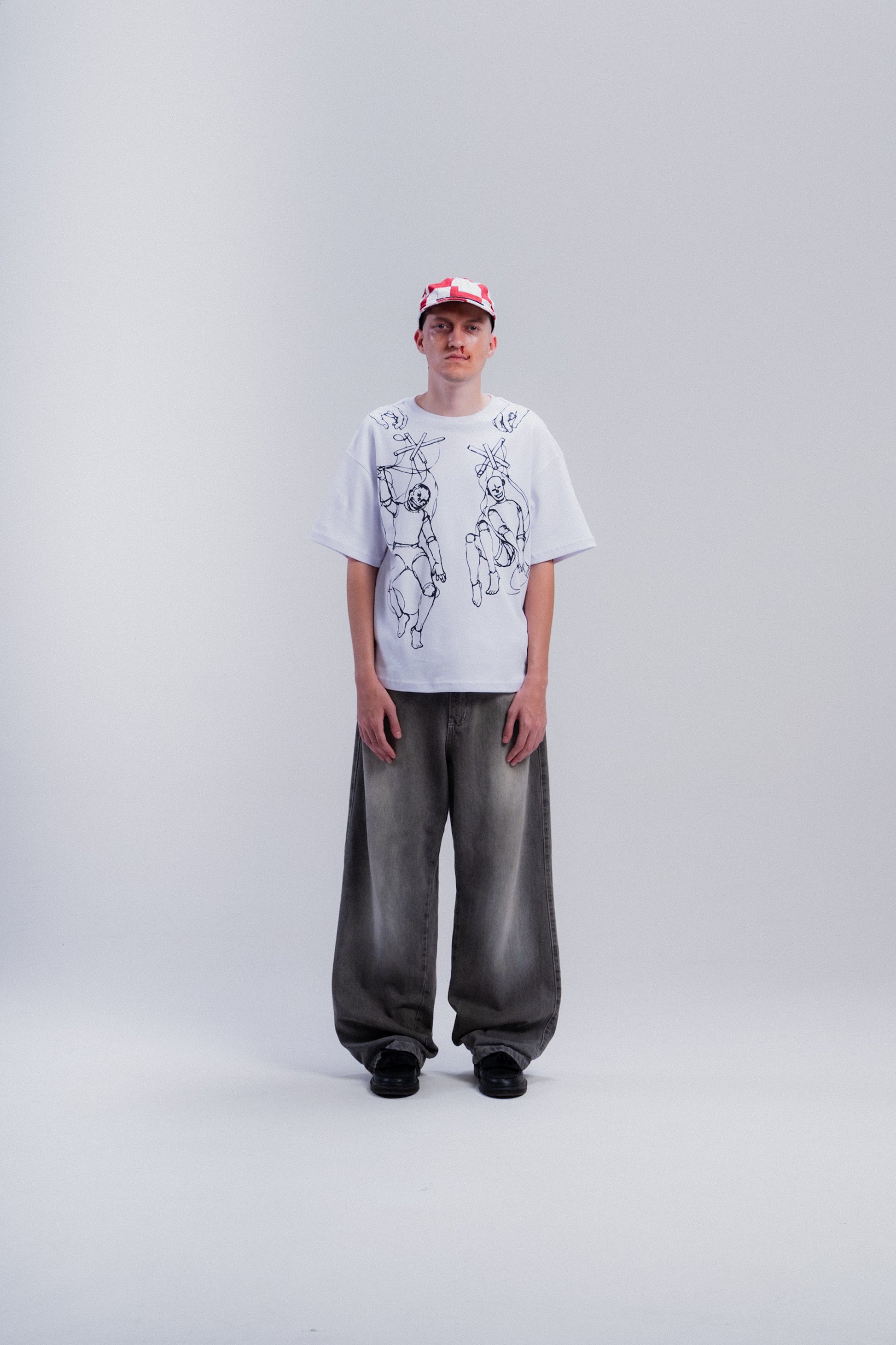 Marionetes Cienuda Heavy Tee da CIENA - camiseta, foto no corpo