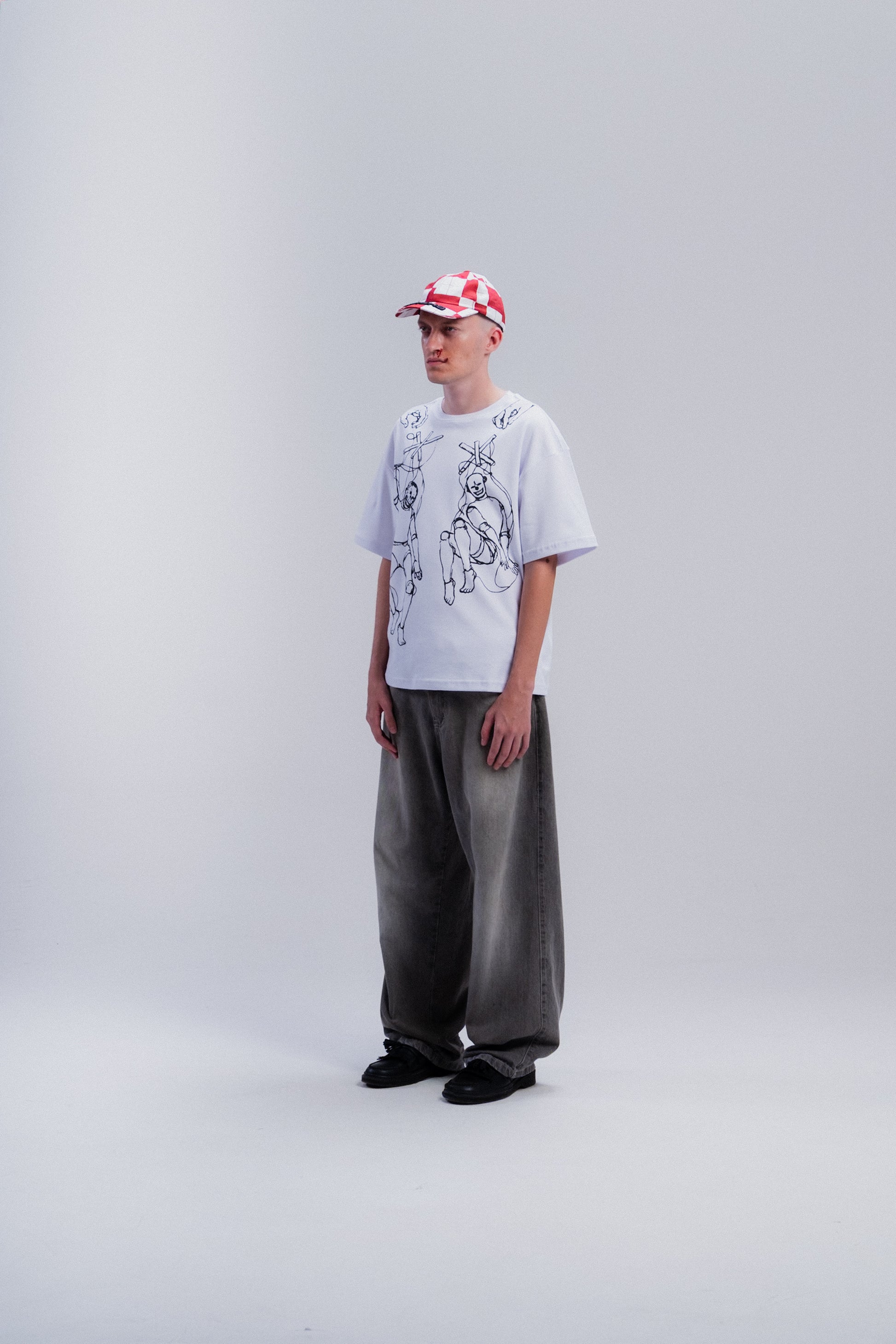 Marionetes Cienuda Heavy Tee da CIENA - camiseta, foto no corpo