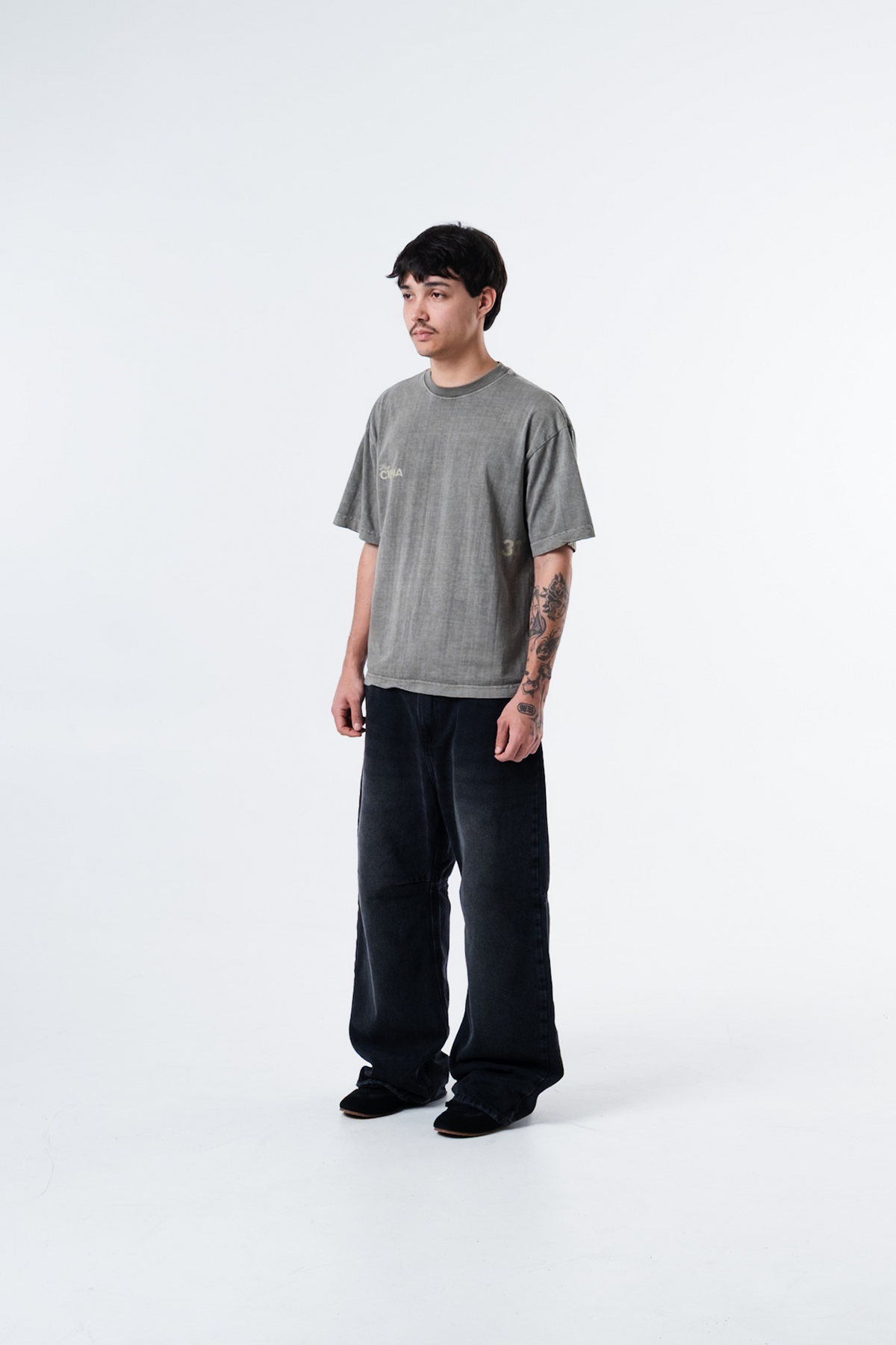 Lua 33 Classic Tee
