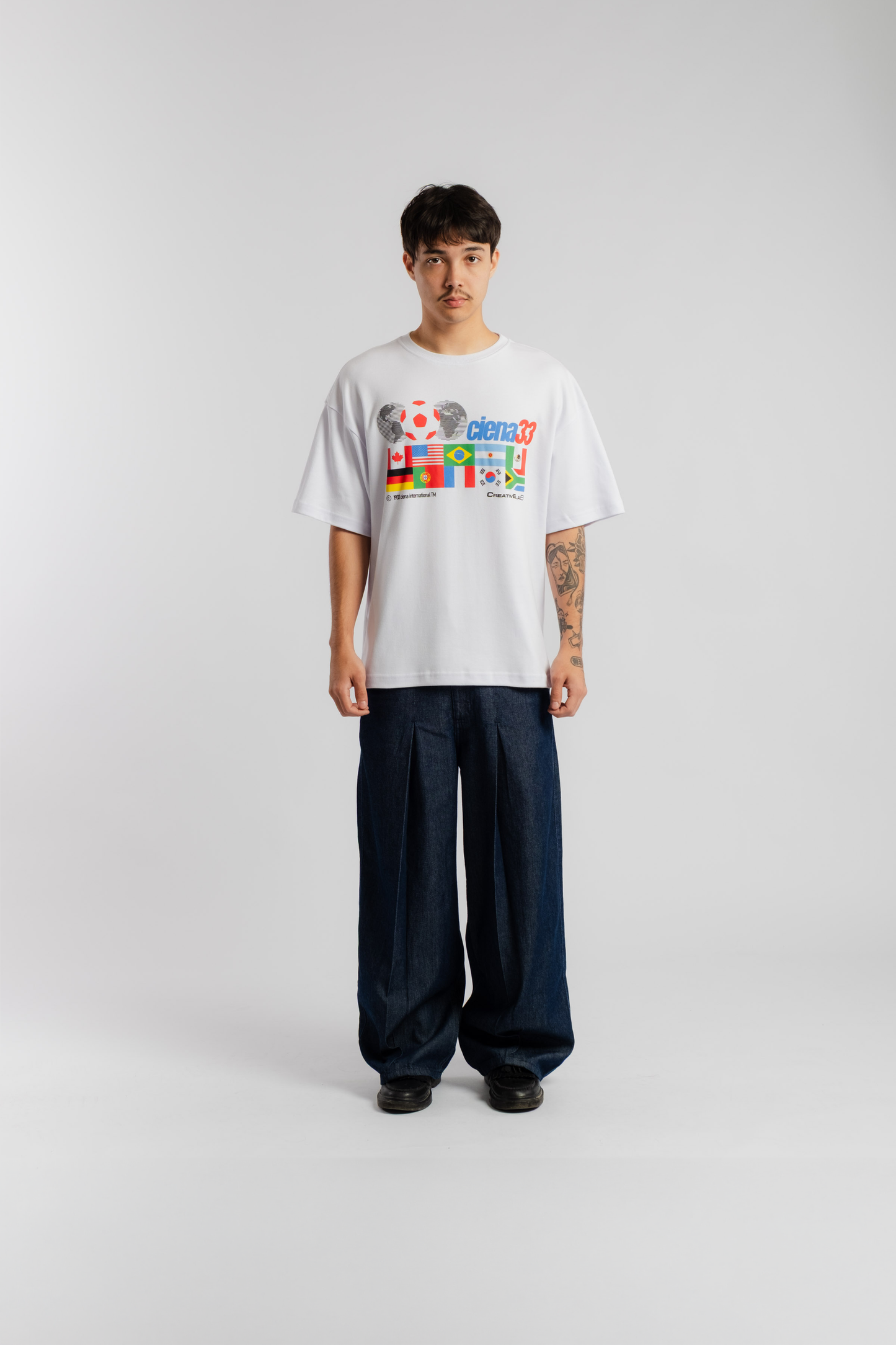 Diplomacia Mundial Heavy Tee