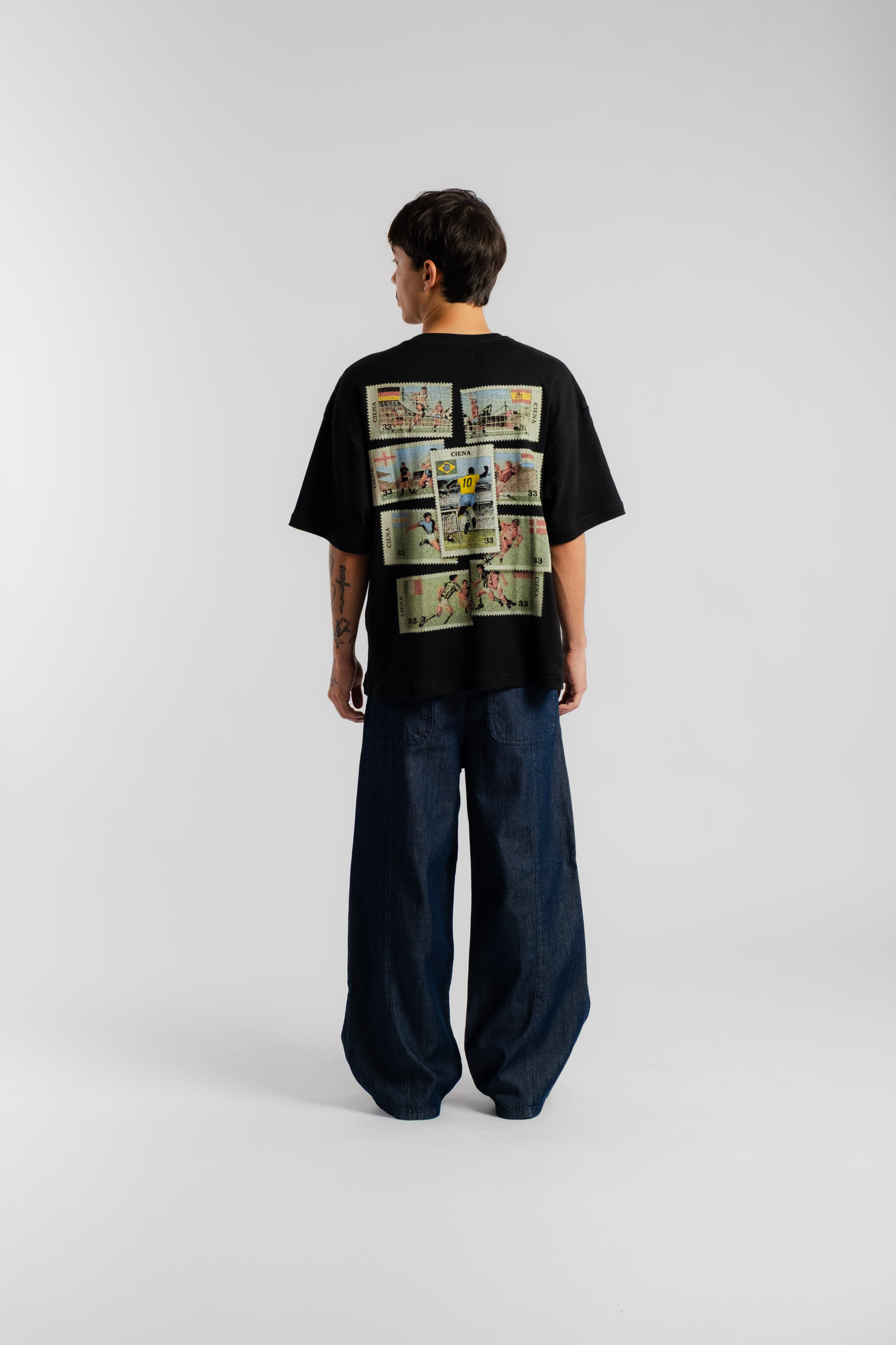 Figurinhas Heavy Tee
