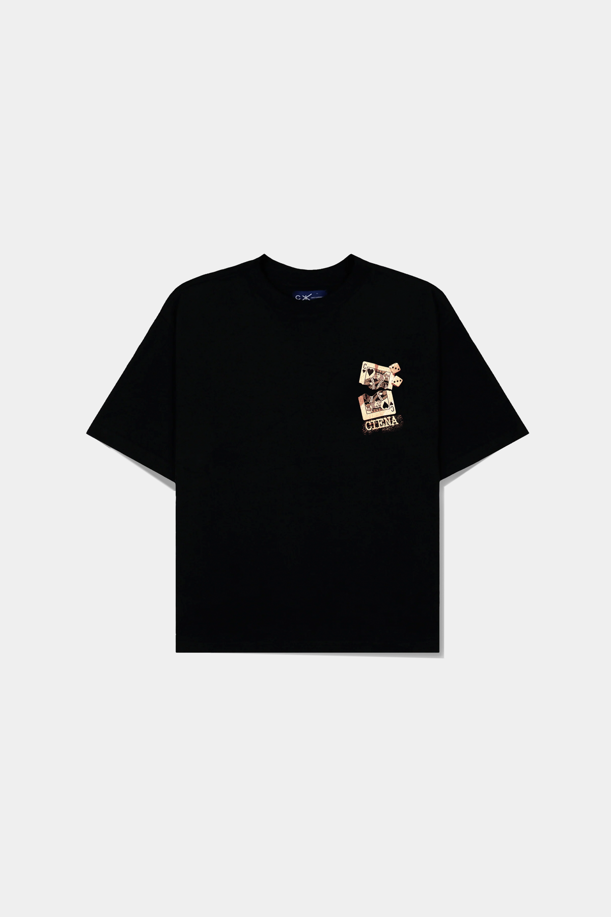 Camiseta Jeu Magique Heavy Tee preta deitada, lado com estampa pequena no peito