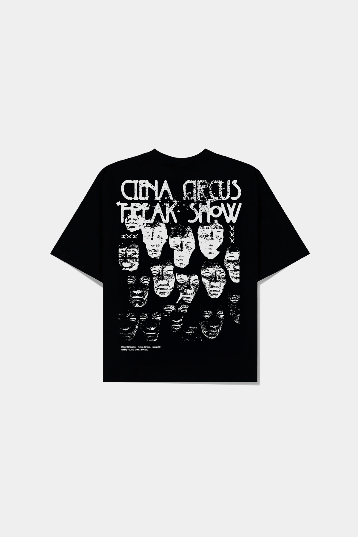 Camiseta Freak Show Classic Tee preta deitada, com as faces ilustradas e o lettering Ciena Circus Freak Show nas costas