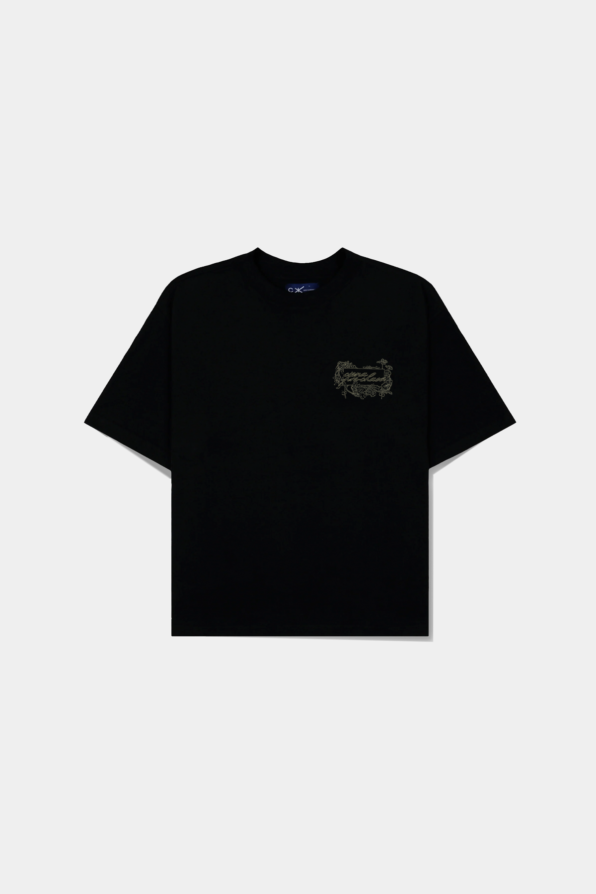 Camiseta preta Poema Classic Tee em vista frontal com estampa no peito